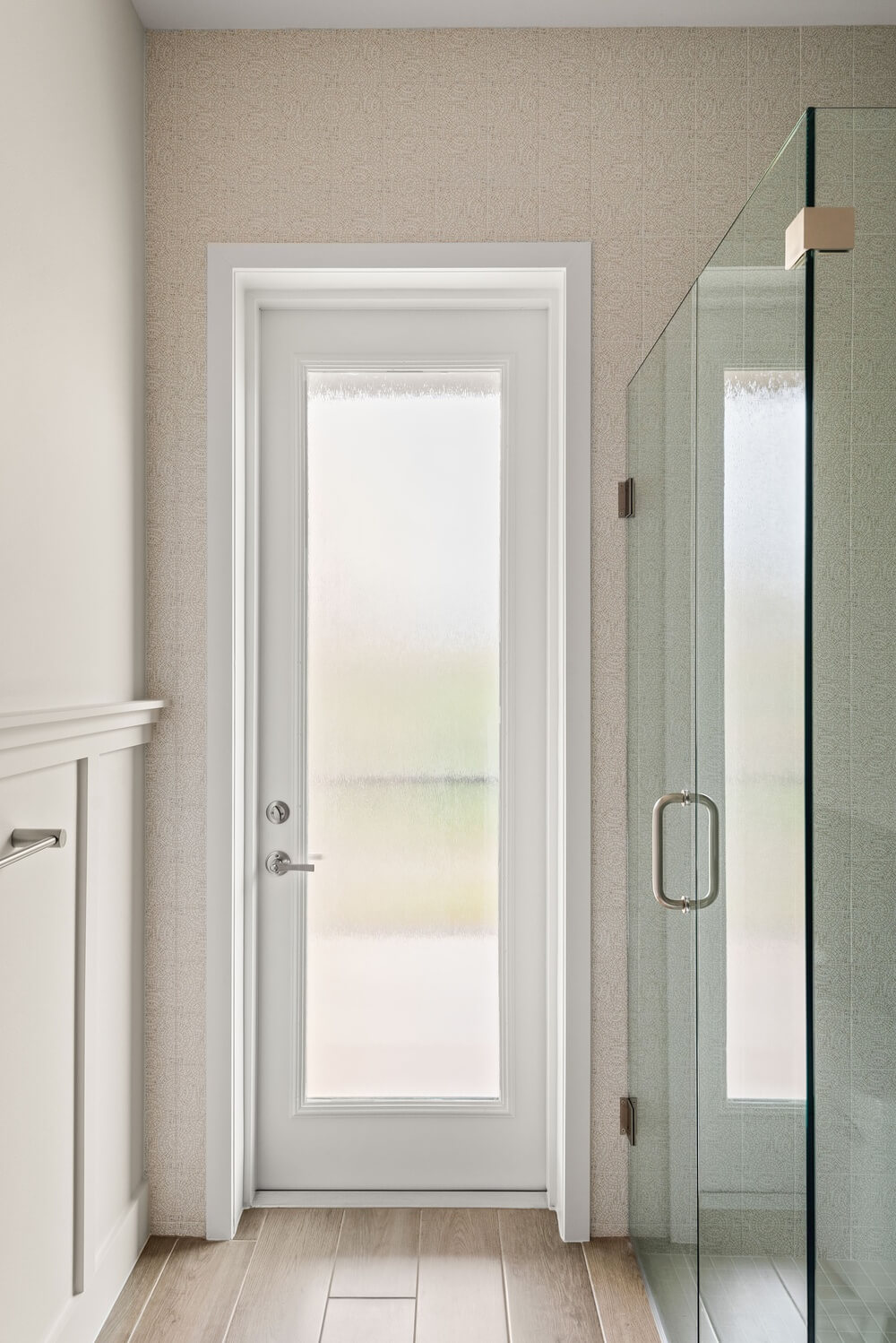 custom-home-builder-doorway-shower-highland-homes-yalaha-fl