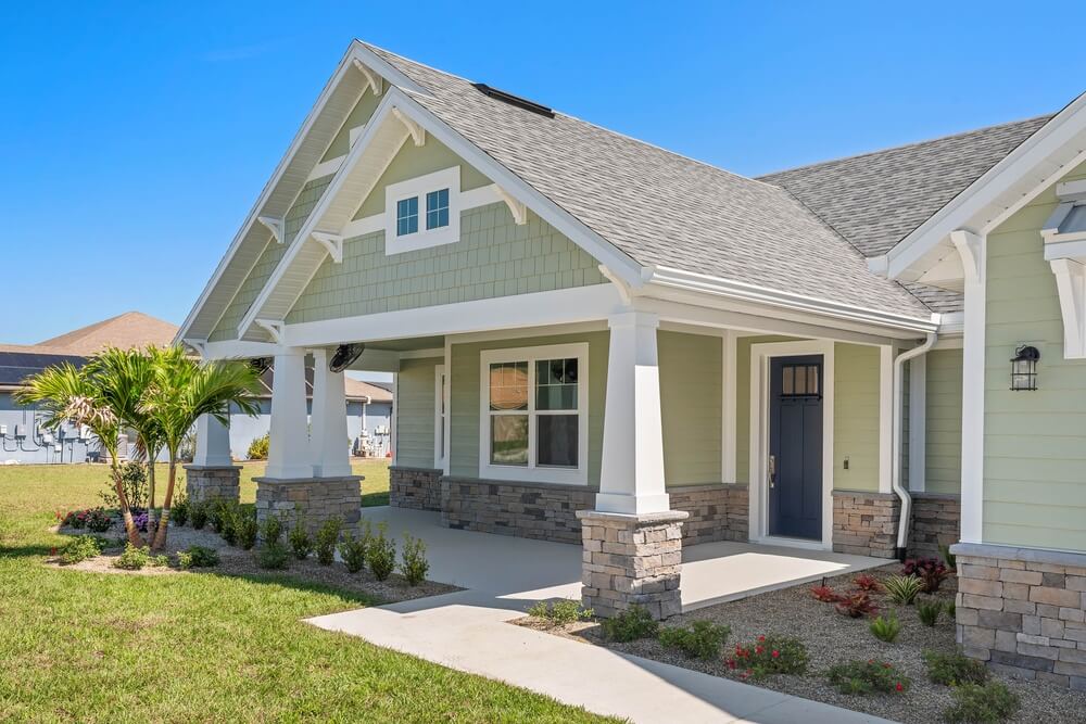 custom-home-builder-house-entrance-highland-homes-okahumpka-fl